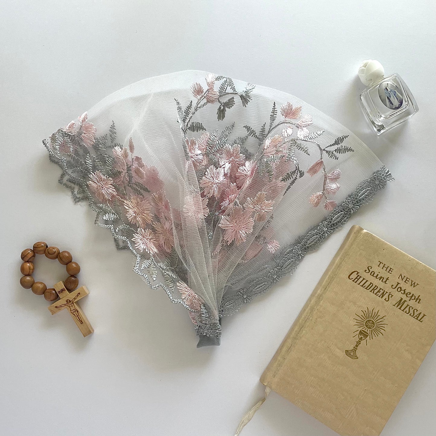 Queen of Families - Baby Headband Veil
